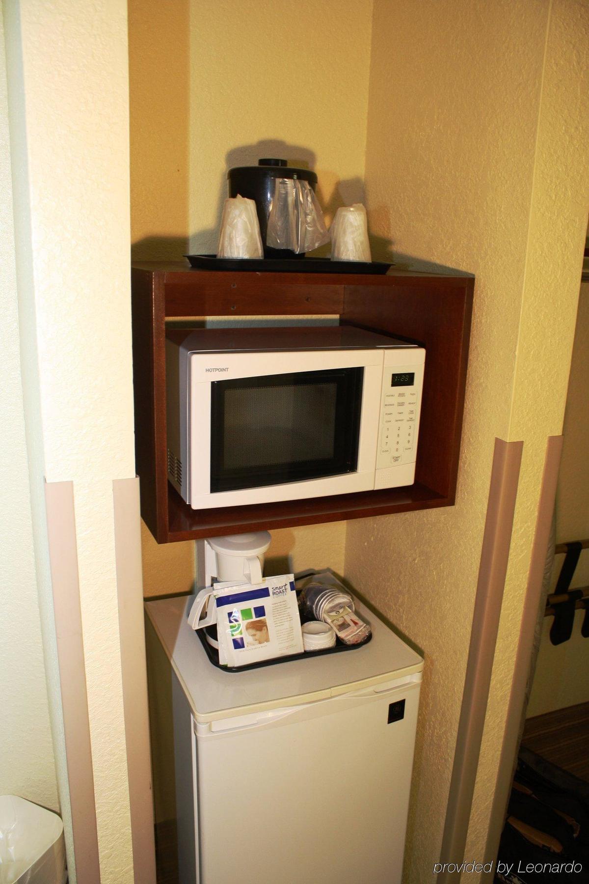 Holiday Inn Express Winfield - Teays Valley Hurricane Exteriör bild