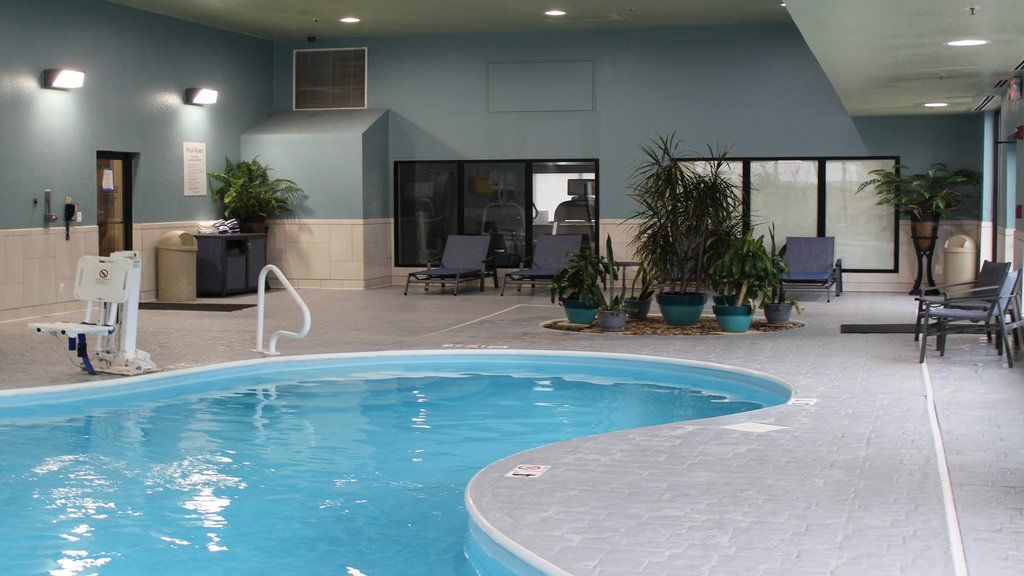 Holiday Inn Express Winfield - Teays Valley Hurricane Exteriör bild