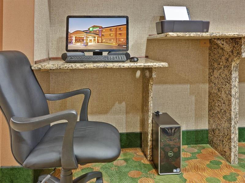 Holiday Inn Express Winfield - Teays Valley Hurricane Exteriör bild